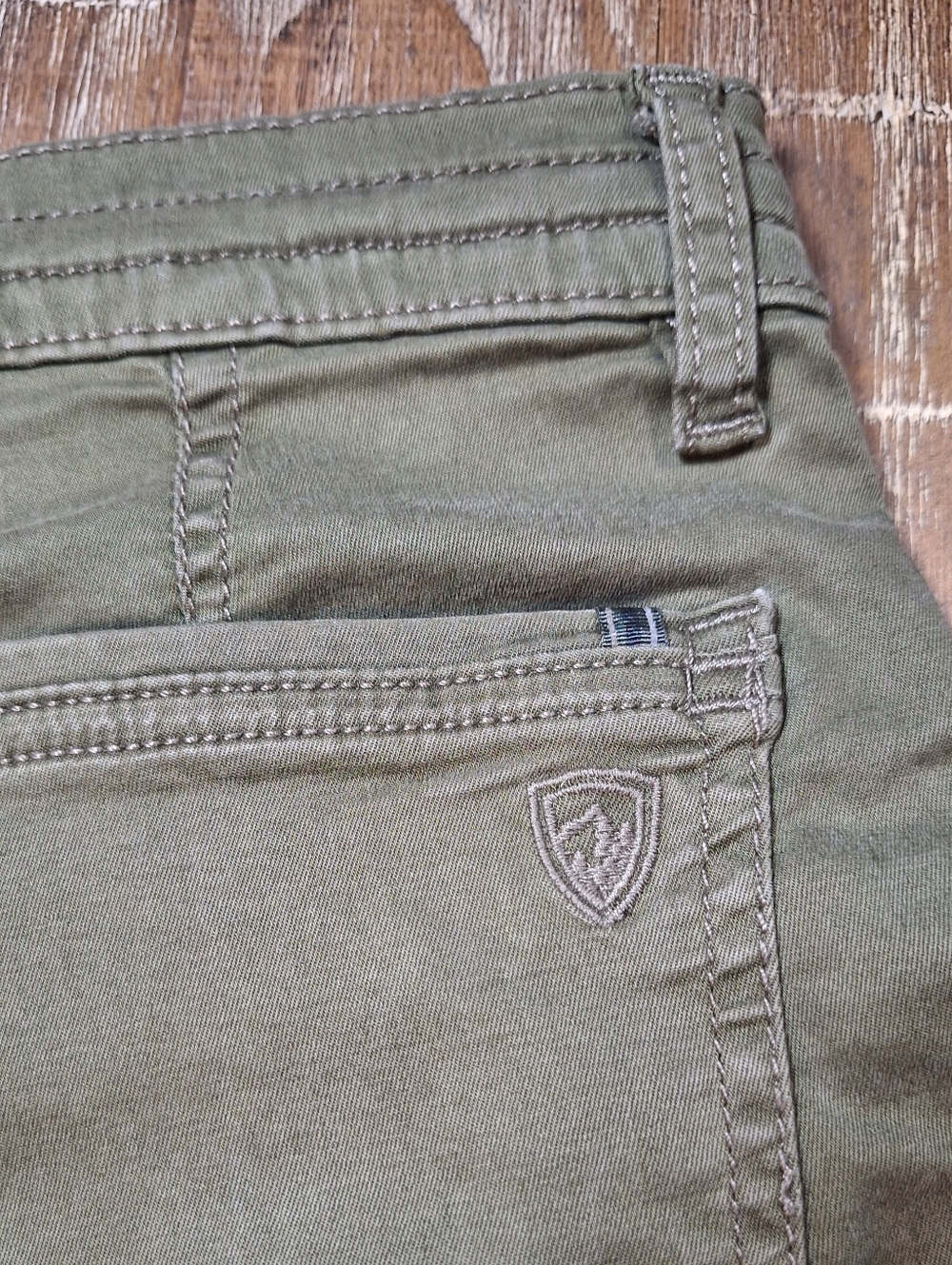 KUHL Women's Size 8 Hiking Green Hiking Outdoor Stretchy Shorts - Picture 4 of 7